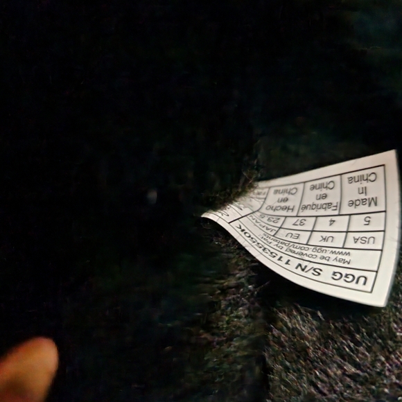 UGG Classic II Boot - Picture 4 of 4